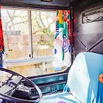 Campingplatz Double Decker Bus At Valentia Island Escape *